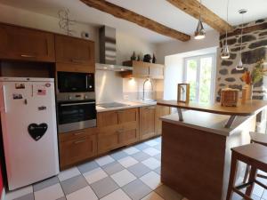 Maisons de vacances Gite Moussages, 3 pieces, 4 personnes - FR-1-742-240 : photos des chambres