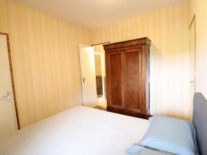 Maisons de vacances Gite Carlat, 3 pieces, 4 personnes - FR-1-742-257 : photos des chambres