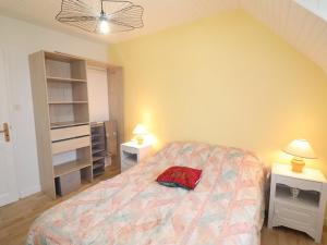 Maisons de vacances Gite Le Monteil, 3 pieces, 4 personnes - FR-1-742-265 : photos des chambres