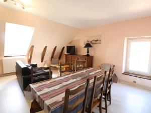 Maisons de vacances Gite Saint-Gerons, 4 pieces, 6 personnes - FR-1-742-268 : photos des chambres