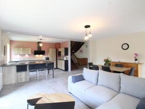 Maisons de vacances Gite Espinasse, 4 pieces, 6 personnes - FR-1-742-293 : photos des chambres