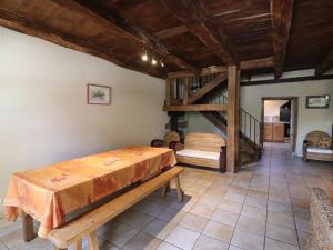 Maisons de vacances Gite Le Monteil, 5 pieces, 8 personnes - FR-1-742-309 : photos des chambres