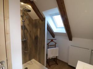 Maisons de vacances Gite Le Vaulmier, 4 pieces, 8 personnes - FR-1-742-316 : photos des chambres