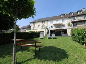 Maisons de vacances Gite Jou-sous-Monjou, 5 pieces, 8 personnes - FR-1-742-333 : photos des chambres