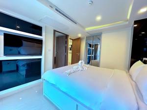 Grand Avenue Residence condominium