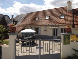 Maisons de vacances Gite Arnac, 2 pieces, 2 personnes - FR-1-742-442 : Maison de Vacances