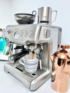 Tropical Gardens 1 bed cottage Central Newlyn