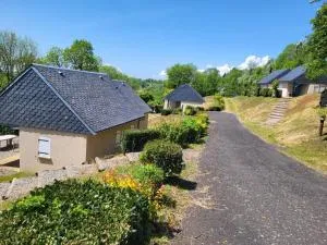 Charmante maisonnette avec piscine commune, terrasse et jardin, entre Cantal et Gorges de la Truyère - FR-1-742-498 - 绍德艾格