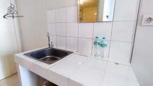 Springlake Summarecon Bekasi Apartement by RNA