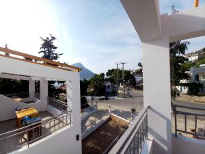 ODYSSEY BY CLIMBING HOUSE