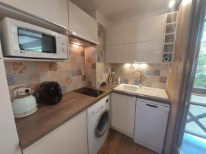 Studio à Brides-les-Bains avec Balcon, Parking & Wifi – 4 Pers - FR-1-512-274