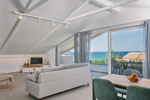 Sofita Sea View Apartment, By TK Property Management
