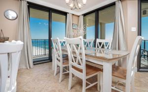 Phoenix III 3109 condo