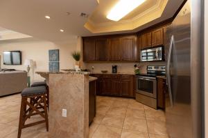 Phoenix West II 2214 condo