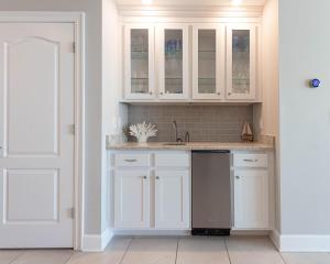 Phoenix Orange Beach II 1702 condo