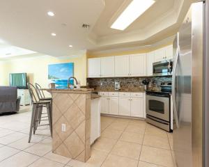 Phoenix West 1204 condo