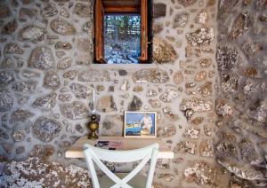 Perivoli A Traditional Eco-Accommodation in a Private Cultivated Garden