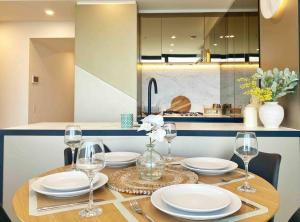 31st Floor! Amazing Sea View 2B2B@Southern Cross