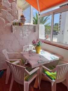 Studio-appartement EL CHAPARRAL con hermosa vista y piscina