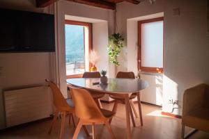 Wisteria House - Holiday Apartment