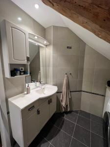 Central Two Room Apartment!