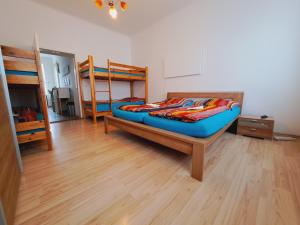 Relax Appartement 10 minutes to downtown long term stay also possible