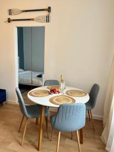 Sailor Apartment by Marina Old Town for 8 people, free parking!