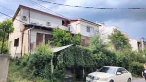 Digital nomad, 80 sqm, wonderful Milenium Cross view,free park,16 min by walk to center, quiet nbhd