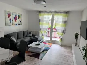 Ferienwohnung "Lilly" inklusive Nutzung W-Lan Bettwäsche und Handtücher - Thermalbad Wiesenbad