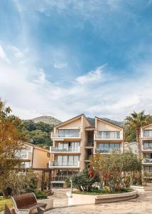 A&A Apartment in Blue Horizon Przno with pool