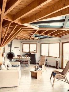 Maisons de vacances Superbe maison design en bois vue Mer : photos des chambres