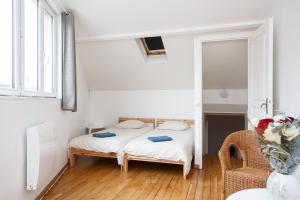 Appartements LE BLANC CENTRE F2 : photos des chambres