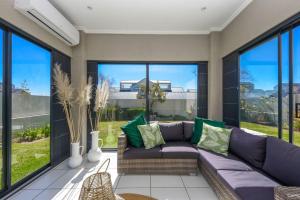 Urban Oasis - 3 Bedroom Home