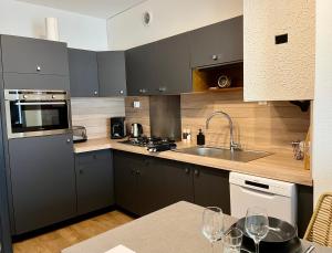 Cœur de Concarneau, appartement entier, proche centre, corniche et plage avec parking