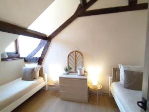 Maisons de vacances Domaine des Cerisiers * Campagne * Parking prive * Proche piste cyclable : photos des chambres