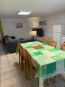 Maisons de vacances Gites de Montvaltin : photos des chambres
