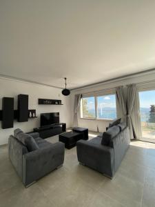 Rizaria Sea View House & Private Pool