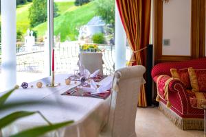 B&B Das Land-Palais - PRIVATE Mountain Hideaway
