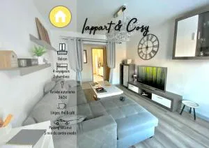 Le cafe charmant, appartement dans immeuble avec parking barriere, balcon - Savigny