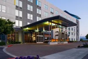 Aloft Santa Clara - San Jose North - Lamplighter Mobile Home Park