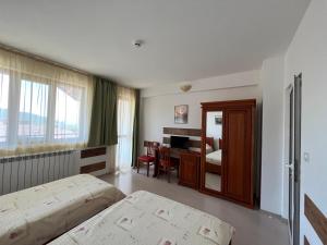 Centaur Family Hotel