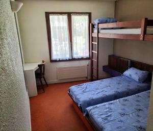 Chambre Triple avec Salle de Bains Privative 3