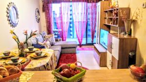 Pretty Flat in the skyscraper