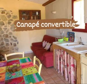 Maisons de vacances Cabanon autonome au milieu des oliviers-T2 a Fontvieille : photos des chambres