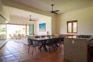 Condo BEACH FRONT PLAYA BLANCA GARDEN