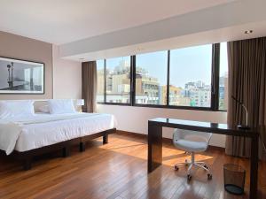 Modern Penthouse & 2BR in Miraflores by Wynwood House