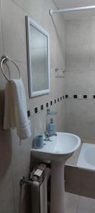 Tu Refugio Monoambiente Céntrico con Cochera