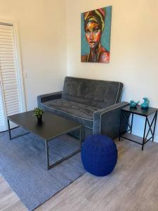 Chic Bungalow Apartment steps from Armature Works & Downtown Riverwalk