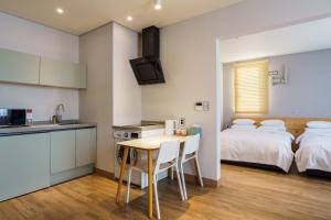 Suite Gia Đình (Family Suite)