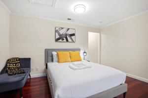 Lovely Relaxing Private Studio Near Westlake